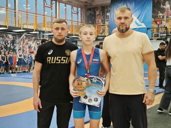 Базаров Степан.
